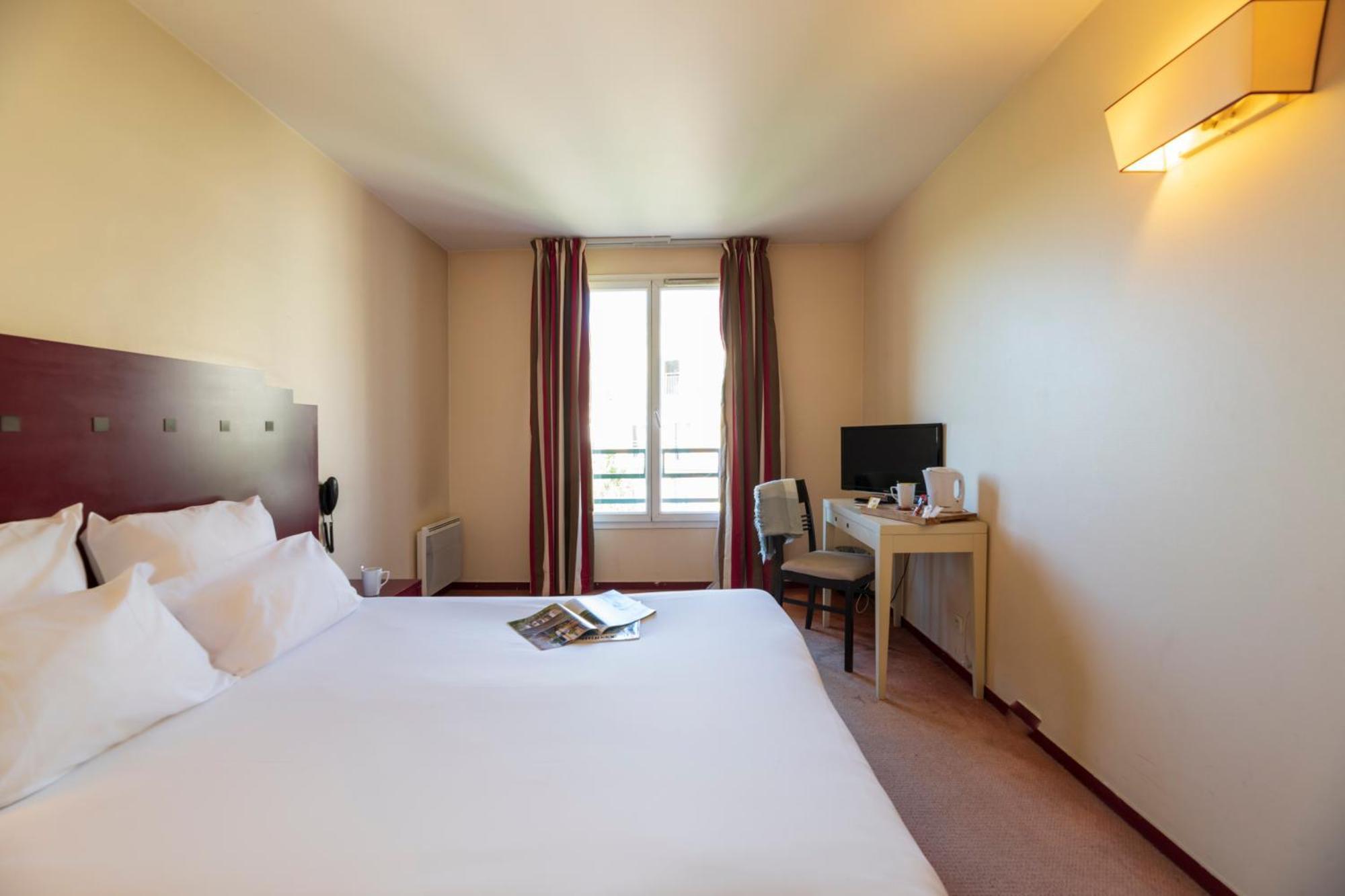Hotel Cerise Chatou Εξωτερικό φωτογραφία