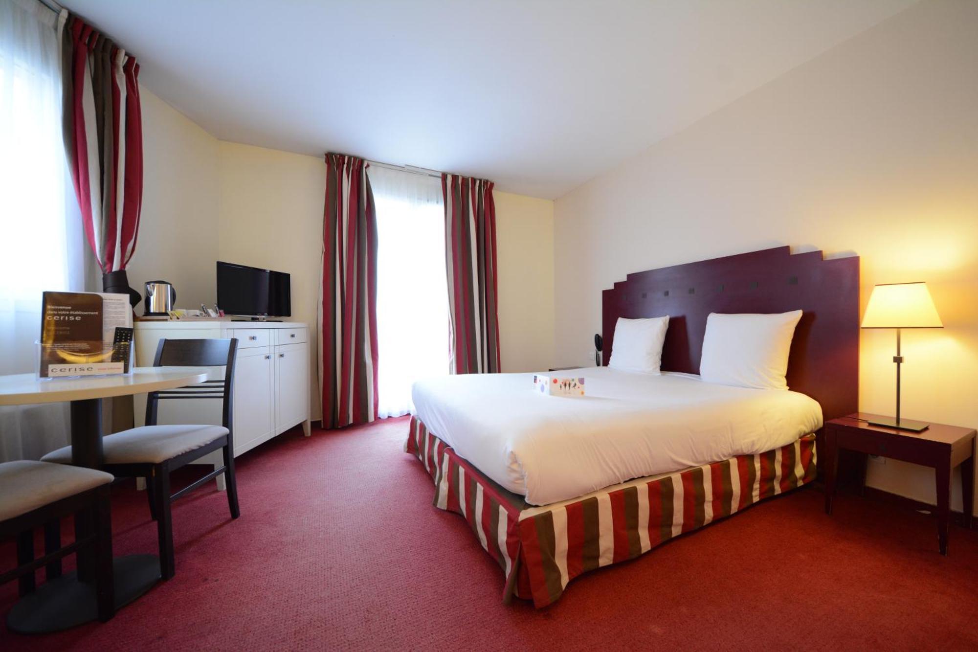 Hotel Cerise Chatou Εξωτερικό φωτογραφία