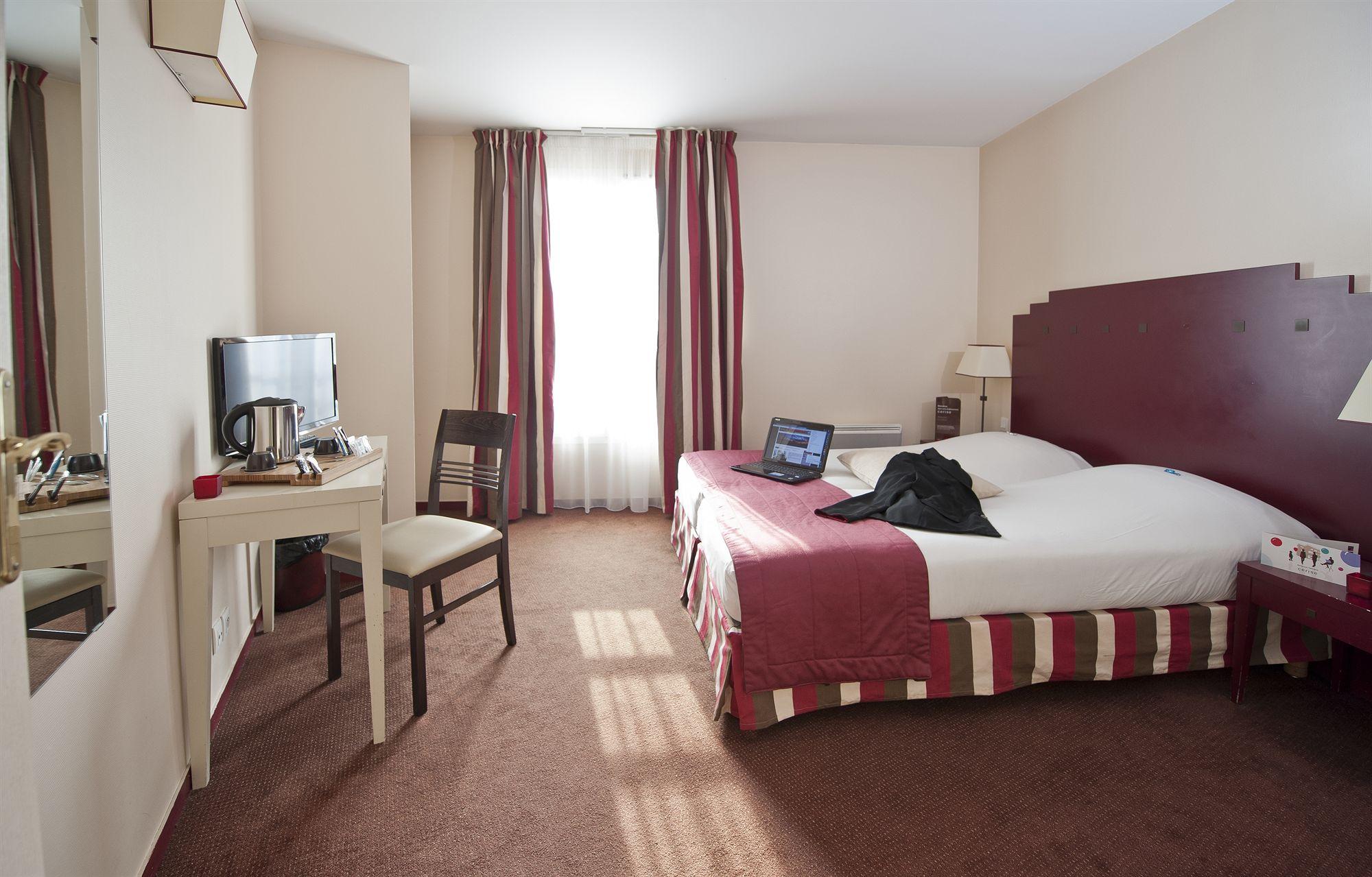 Hotel Cerise Chatou Εξωτερικό φωτογραφία